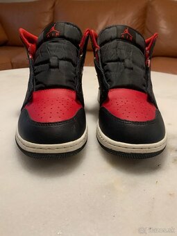 NIKE AIR JORDAN 1 - 2