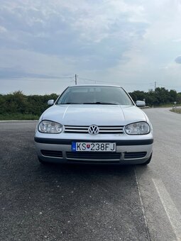Golf 4 - 2