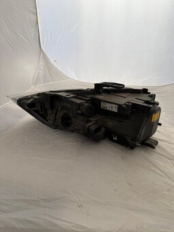 Predám svetlo Audi Q3 - 2