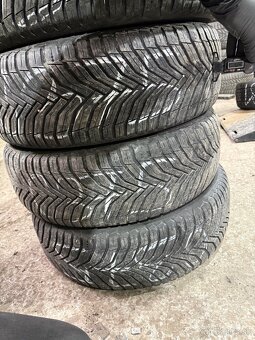 C375 celoročné 4ks 205/60R16 - 2