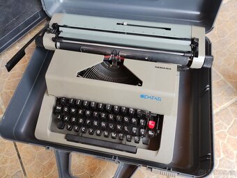 Predám písací stroj - 2