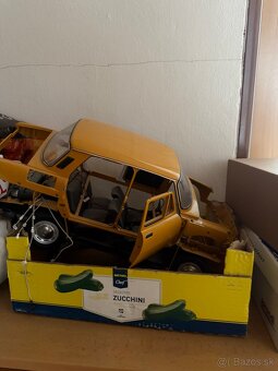 Škoda 100 1:8 deagostini - 2