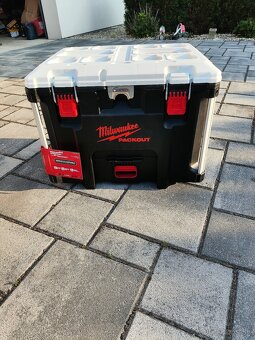 MILWAUKEE PACKOUT™ Chladiaci Box XL - 2