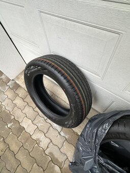 Continental Eco contact lenne 215/60/R18 - 2