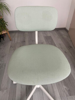 stolička na kolieskach - 2