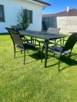 záhradný stôl + 4 stoličky - 2