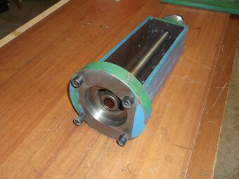 hriadel na frezu,sustruh - 2