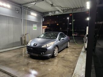 Na predaj: Peugeot 207 CC kabriolet – 1.6 (88 kW), r.v. 2007 - 2