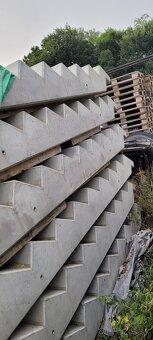 Predam prefabrikat novych betonovych schodov - 2