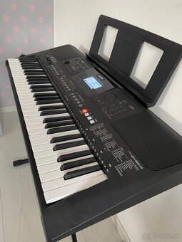 Predám Keyboard Yamaha PSR E463 - 2