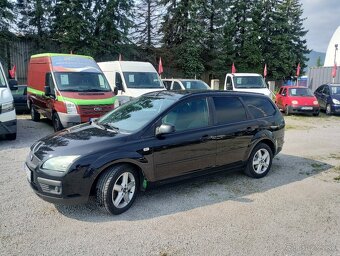 Ford Focus Kombi 2.0 TDCi Ghia - 2