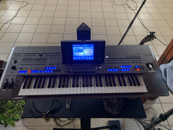 Yamaha Tyros 5 - 2