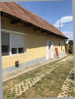 3 IZBOVÝ RODINNÝ DOM - GARADNA - MAĎARSKO - 2