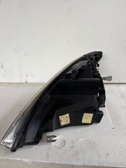Pravé predné svetlo Ford Galaxy MK1 - 2