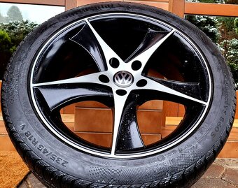 alu R18 5x112, zimné pneu 235/45, VW Passat, Škoda Superb - 2