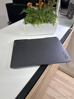 Lenovo LOQ 15IRH8 – výkonný herný - 2