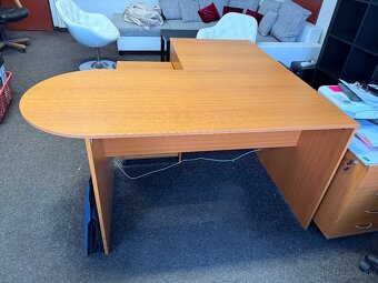 Kancelarsky stol - 2