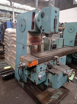 Svislá frézka FGV 32 - 2