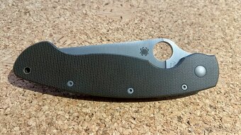 Spyderco military CPM S30V - 2