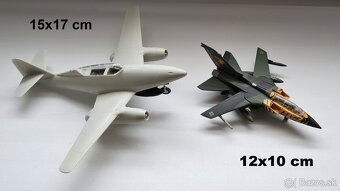 plastikove model vojenske lietadla zostavene - 2