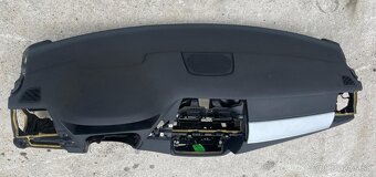 BMW e70 e71 X5 X6 palubná doska - 2