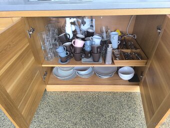 Kuchynská linka - 2