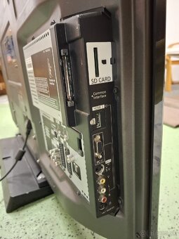 Panasonic Televízor - 2