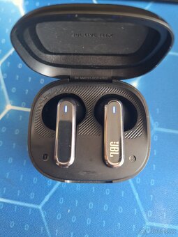 Predám sluchadla jbl live flex - 2
