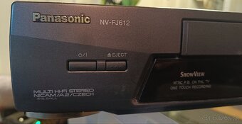 video player Panasonic NV-FJ612 - 2