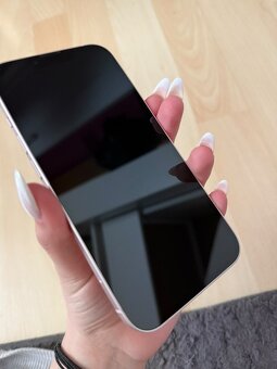 iPhone 13 - 2
