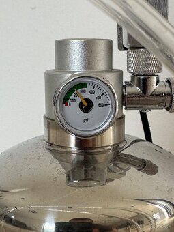 Predám techniku pre rastlinné akvárium - CO2 set a filter - 2