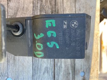 bmw rad 7 e65 plynovy pedal 3.0 diesel 730D - 2