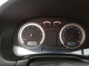 VOLKSWAGEN Golf 4 1,6 - 2