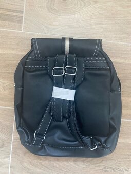 Dámsky ruksak nový - 2