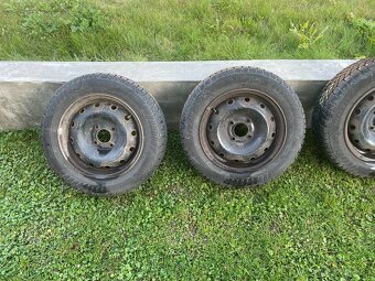 Predam zimne pneumatiky 175/65 R14 - 2