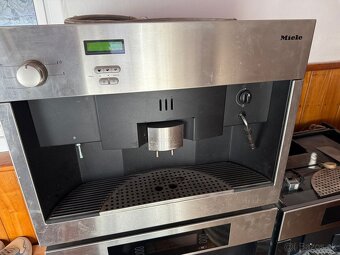 Miele vstavané kávovary - 2