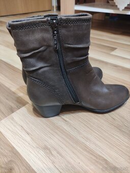 Dámske čižmy - 2