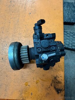 Čerpadlo nafta Audi a6 2007r.v - 2