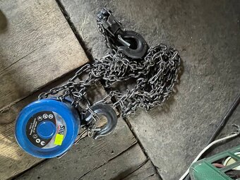 Ručný reťazový kladkostroj - 2