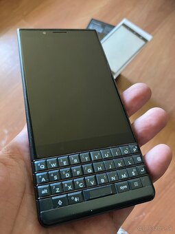 Blackberry Key2 Le - 2