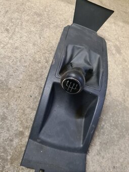 Diely do interiéru na VW Polo 9n3 - 2