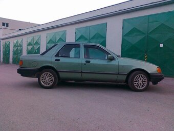 Predám FORD Sierra 2,0i Ghia 1988 - 2