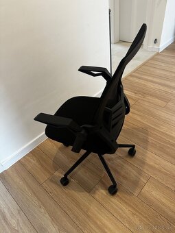 Kancelárska stolička - 2