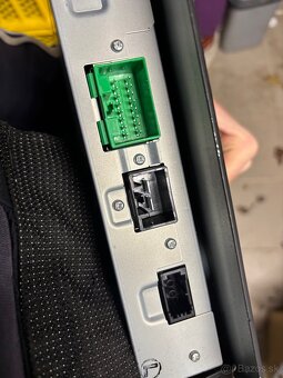 Zosilovač Volvo v60 s60 - 2