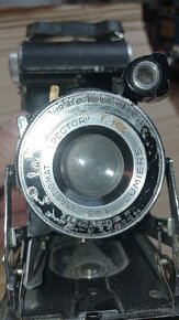Predám starý mechovy fotoaparát Lumiere - 2