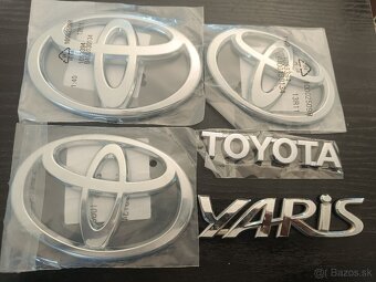 TOYOTA YARIS ZNAK - 2