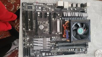 Základná doska aj z CPU 8 jadro - 2