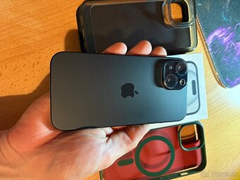 Iphone 15 128gb - v záruke - 2