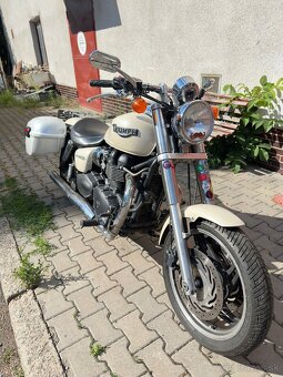 Triumph speedmaster - 2