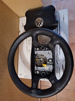 VW Golf 4 volant 5 ramenný - 2